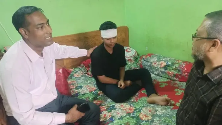 পরীক্ষার হলে ফ্যান পড়ে আহত শিক্ষার্থীর খোঁজ নিতে বাসায় ইউএনও